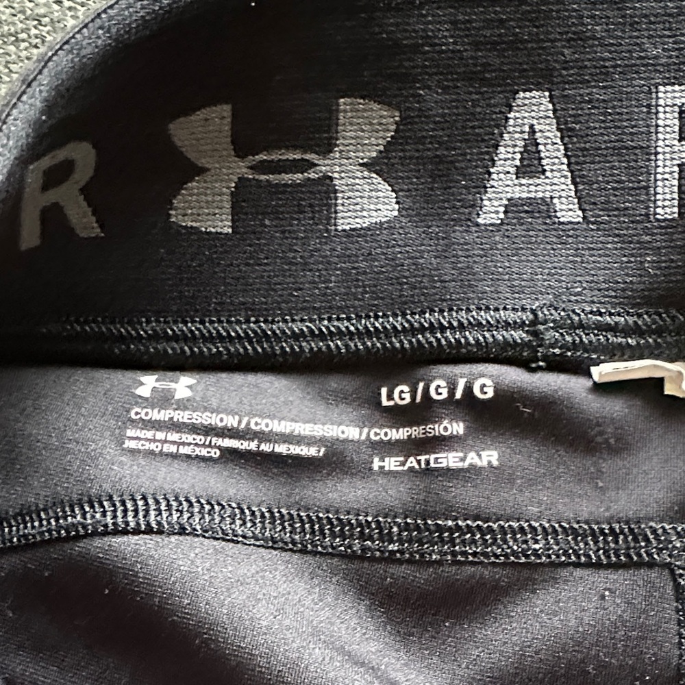 Under Armour Charcoal Performance Leggings - Picture 5 of 5